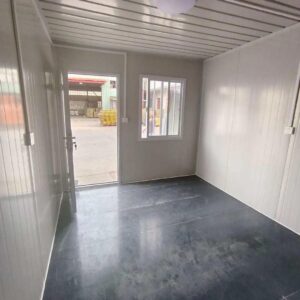 Bureau: conteneur 3m × 3m